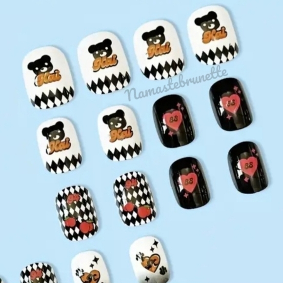 2/$16 Bears & Hearts Press On Nails - Picture 5 of 8